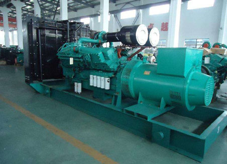 潍坊800kw康明斯柴油发电机组图片 潍坊800kw康明斯柴油发电机组图片